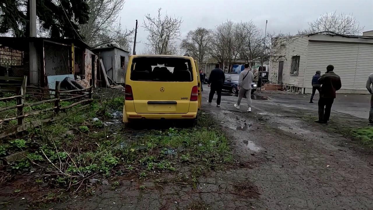 Украинские нацисты обстреляли центр Донецка, есть погибшие и пострадавшие