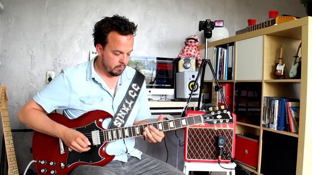 Vox AC4C1 Limited Edition Red | 4W all-tube amplifier смотреть онлайн