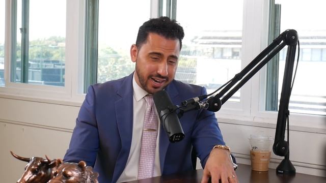 Build your Real Estate Empire Now with Josh Altman смотреть онлайн