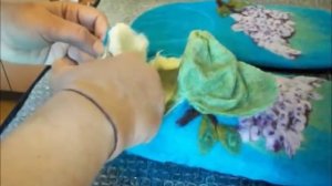 МК как сделать красивую пяточку на  валяных тапочках-шлепках