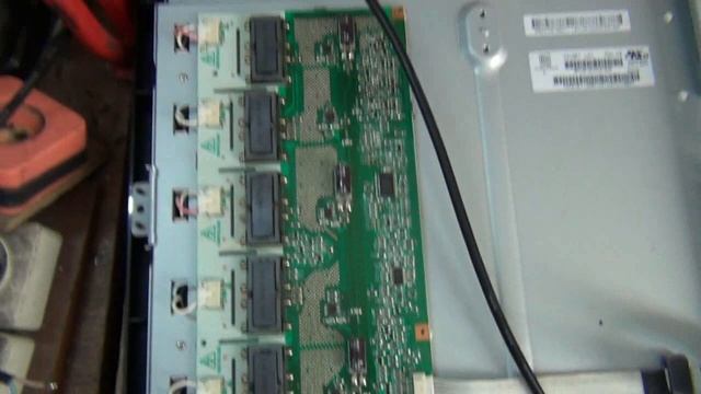 Samsung LE-32R81B проверяем лампы и инвертор. смотреть онлайн