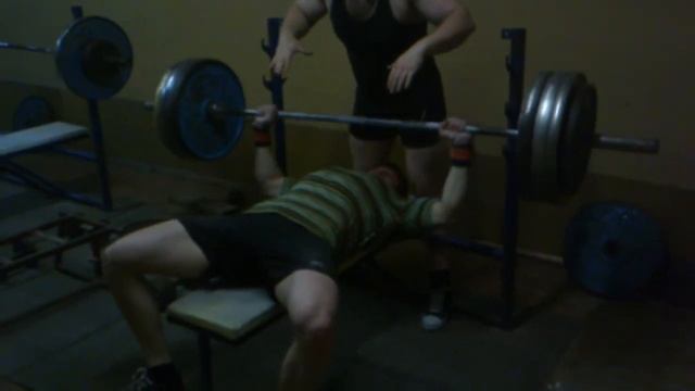 Жим лежа 150 на 2 повторения. 2012г. смотреть онлайн