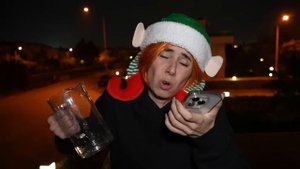 EKİPLE BİRLİKTE NOEL BABA DİLA KENT