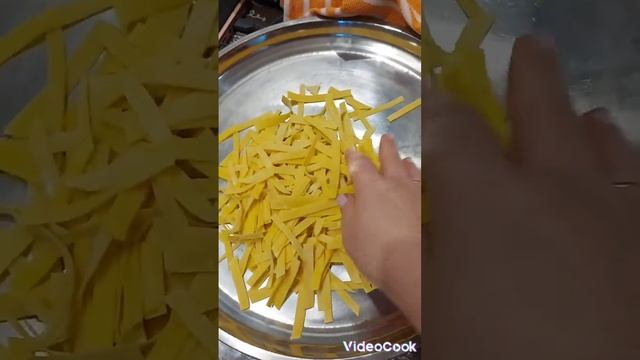 куриный бульон с домашней лапшой смотреть онлайн