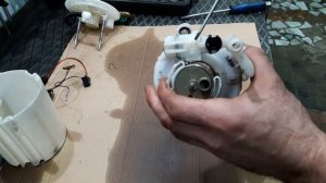 Замена топливного фильтра, бензонасоса на Хендай Солярис.