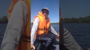 Первый выход на лодке флагман 320дк под мотором гладиатор 9.8