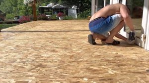 Покрытие лаком OSB на открытой террасе