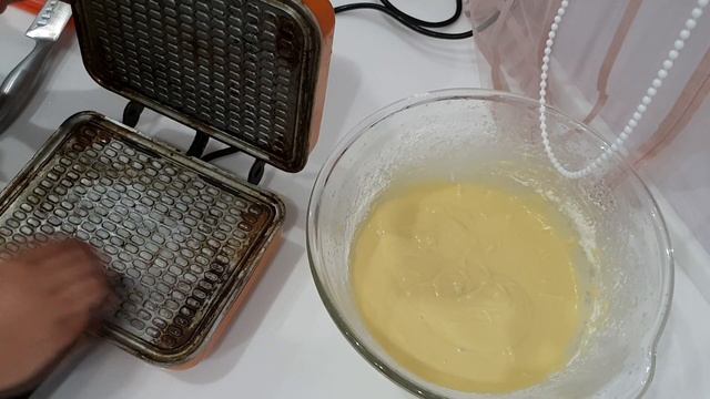Вафельные трубочки в советской вафельнице!