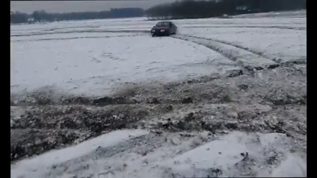 Ford Sierra 2.0 Snow Fun смотреть онлайн