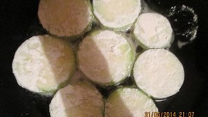 Жареные кабачки с майонезом и чесноком