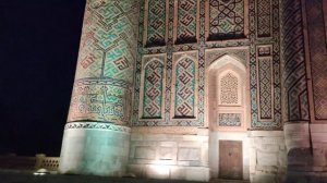 Красивейшая подсветка, Регистан ночью Самарканд, Узбекистан. Registan, Samarqand, Uzbekistan