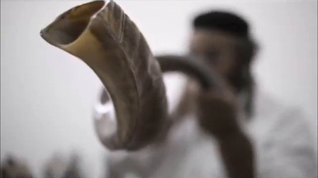 TEKE ŞEYTAN TANRILARA OKUNAN YAHUDİ EZANI