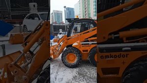 Установка отвала для снега на мини-погрузчик Амкодор 211Е с двигателем