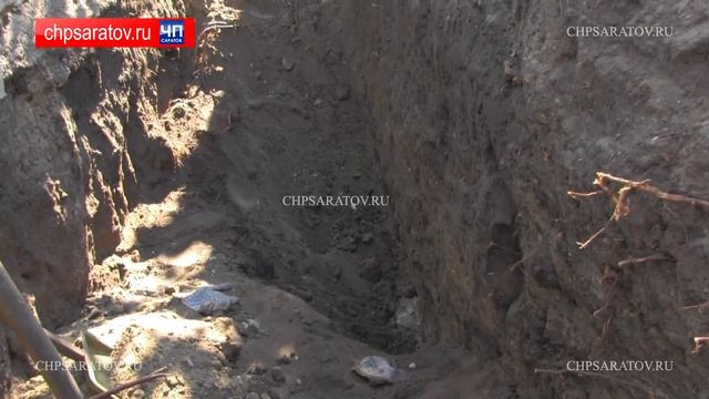 ЧП-САРАТОВ.В КОМСОМОЛЬСКОМ ПОСЁЛКЕ МУЖЧИНА ЕДВА НЕ ПОГИБ ВО ВРЕМЯ ПРОВЕДЕНИЯ ЗЕМЕЛЬНЫХ РАБОТ смотреть онлайн