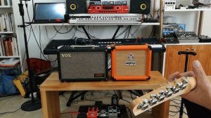 Vox Pathfinder 10 vs Orange Crush12