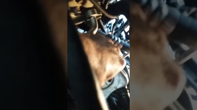 Замена прокладки теплообменника на Шкода Октавия Тур 1.6 AKL смотреть онлайн