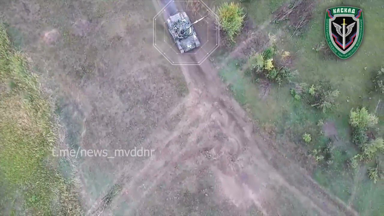 Работа ОБТФ Каскад по бронетехнике ВСУ The work of the OBTF Cascade on enemy armor смотреть онлайн