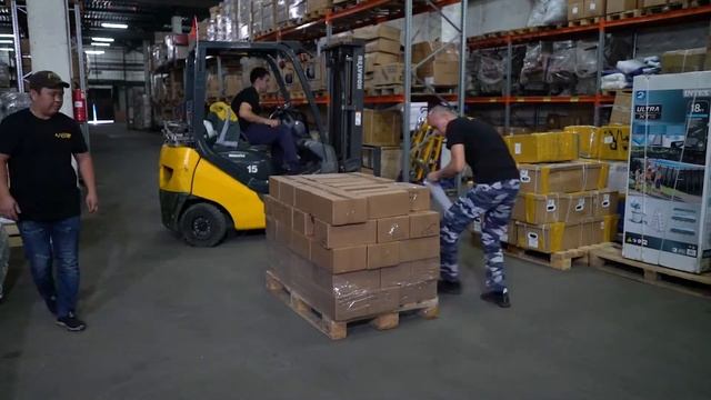 Упаковка в стрейч пленку