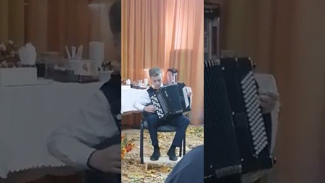 Отправить. Солохин Игорь 11 лет...Не кукуй кукушечка...поздравление для учителей ... смотреть онлайн