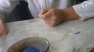 Простой браслет из бисера.