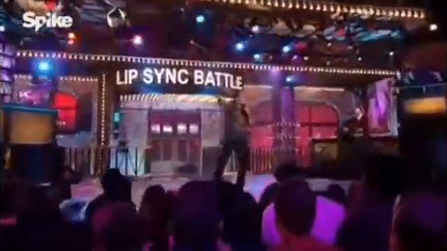 скала поет смотреть онлайн