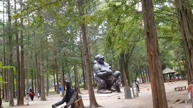 Qish Sonatasi uchun qo'yilgan haykal. Serial olingan joyni jonli tomosha qilishingiz mumkin. смотреть онлайн