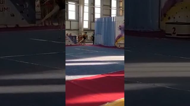 и про обруч не забываем(мне в сентябре надо надо будет делать 1 взрослый разряд) смотреть онлайн