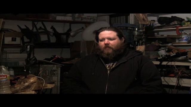 Local artist hammers red-hot art смотреть онлайн