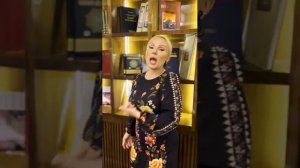 Я мама я дочь я жена я просто счастливая женщина