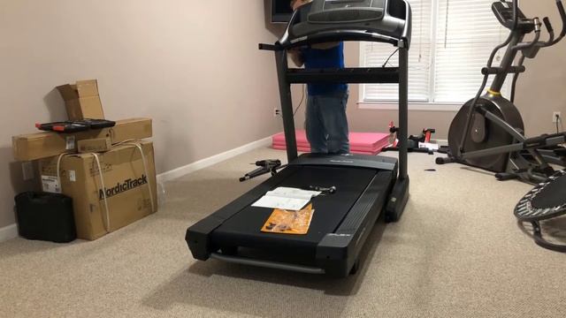 NordicTrack Commercial 2450 Treadmill (2018 Model) Assembly смотреть онлайн