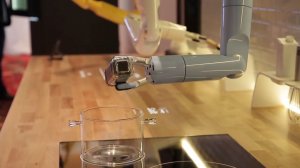 Samsung презентовала кухонного робота Bot Chef
