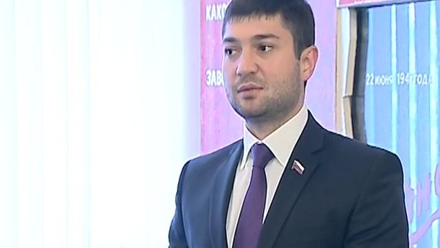 Новые стенды в музее школы №35 и детская площадка в Белых Берегах 18 09 15 смотреть онлайн