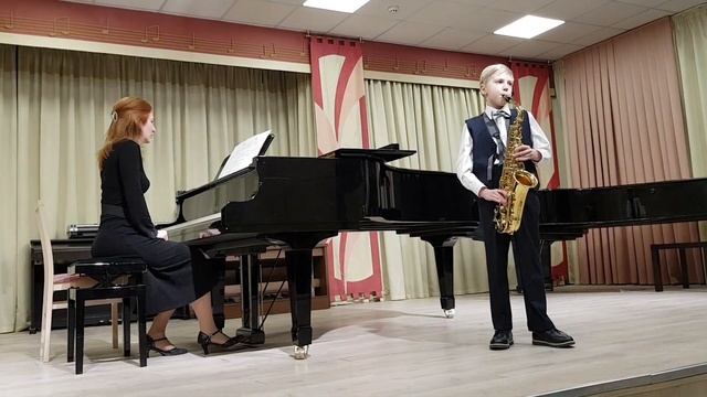 M. Glinka - The Lark / М. Глинка - Жаворонок saxophone смотреть онлайн
