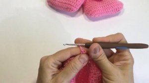 Как связать простые детские штанишки крючком/How to crochet a simple children's pants