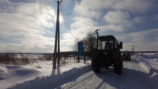ЧИСТИМ СНЕГ НА МТЗ, НЕМНОГО О БАЗЕ смотреть онлайн