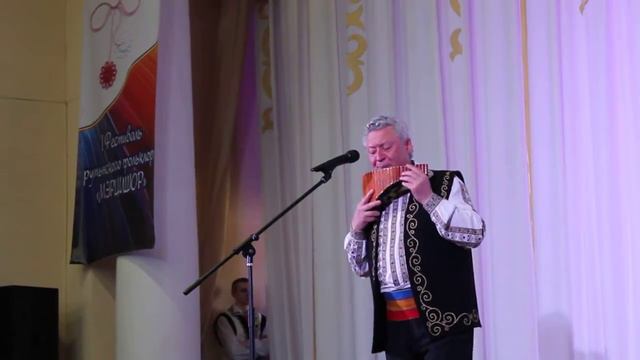 Василе Иову сыграл на нае мелодию "Одинокий пастух" смотреть онлайн