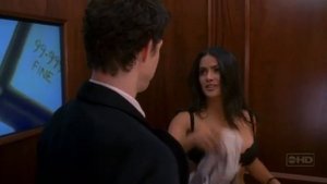 САЛЬМА ХАЙЕК СМОТРИМ РАДУЕМСЯ