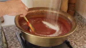 Малосладкий конфитюр из клубники