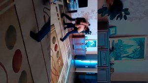 Два брата борются)))