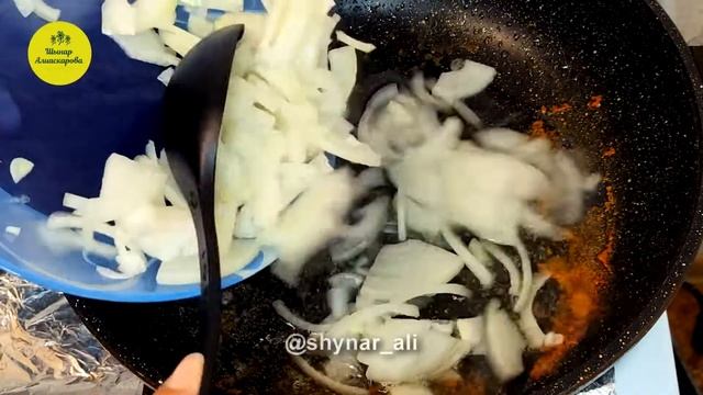 БЕДРЫШКИ ПАЛЬЧИКИ ОБЛИЖЕШЬ, ПРОСТЕЙШИЙ РЕЦЕПТ. Сочная вкусная курочка. #куриныебедра #курица #бедро