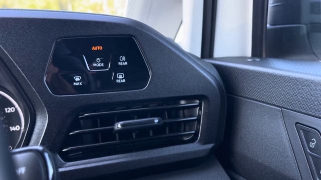 Volkswagen Caddy Cargo C20 Commerce Plus 2.0TDI 102PS | Volkswagen Van Centre Liverpool смотреть онлайн