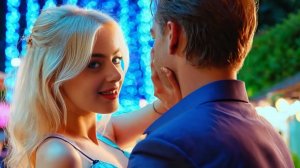 "В Москве ночные улицы в неоновых распятиях"