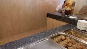 Отдых в Крыму, курорт парк отель с бассейном Демерджи, Алушта, видео обзор ресторана шведский стол