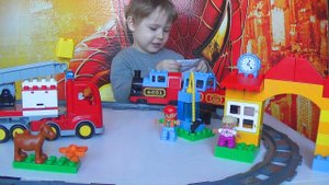 Лего поезд и сюрпризы для Макса.