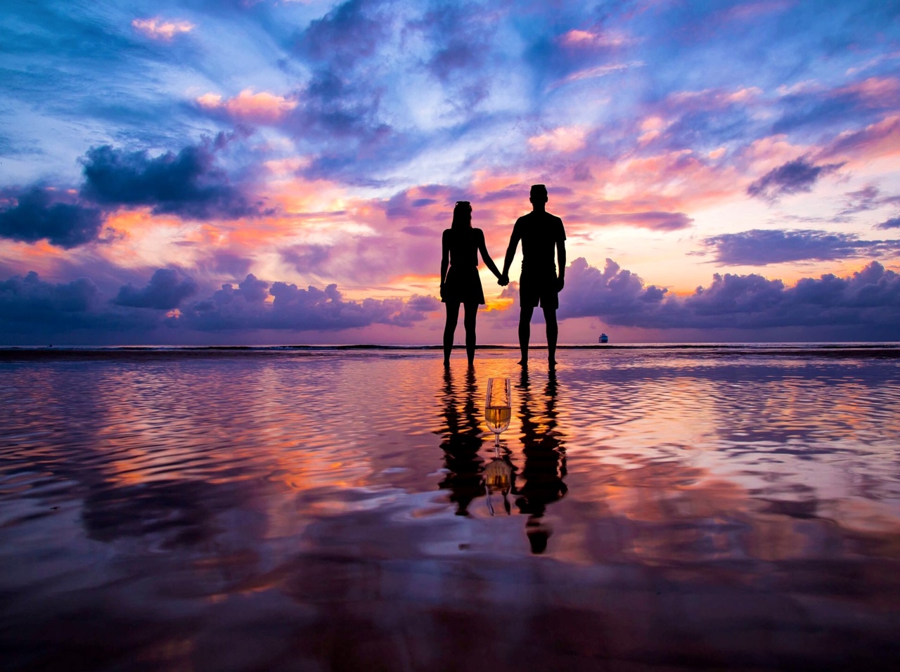 ЖДАТЬ ИЛИ ОТПУСТИТЬ? ЧЕМ МЫ ДАЛЬШЕ, ТЕМ МЫ БЛИЖЕ? смотреть онлайн