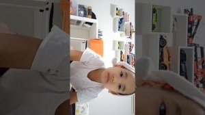 а мангус тун-дун-дун дун дун дун дун Меня зовут Ислам жикенов это фамилия