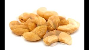 Самые популярные орехи и их полезные свойства