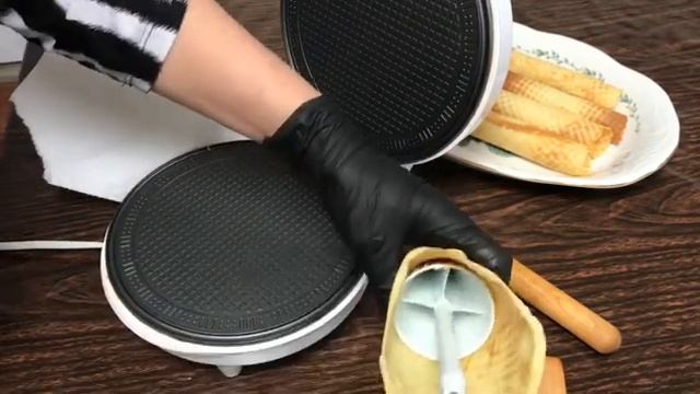 ГОТОВИМ ВАФЕЛЬНЫЕ ТРУБОЧКИ С КРЕМОМ. В ВАФЕЛЬНИЦЕ. Waffles In Waffle Maker