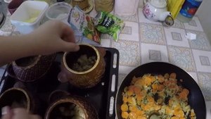 ГРЕЧНЕВАЯ КАША В ГОРШОЧКАХ.
