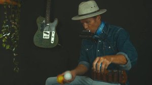 Blues Harmonica with Juggling Percussion - Juzzie Smith